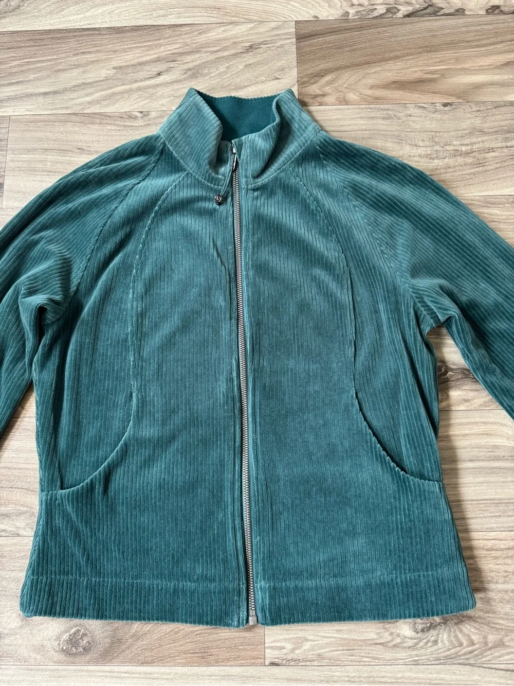 Lululemon Women's Scuba Track Jacket in Velvet Cord Storm Teal Size 8